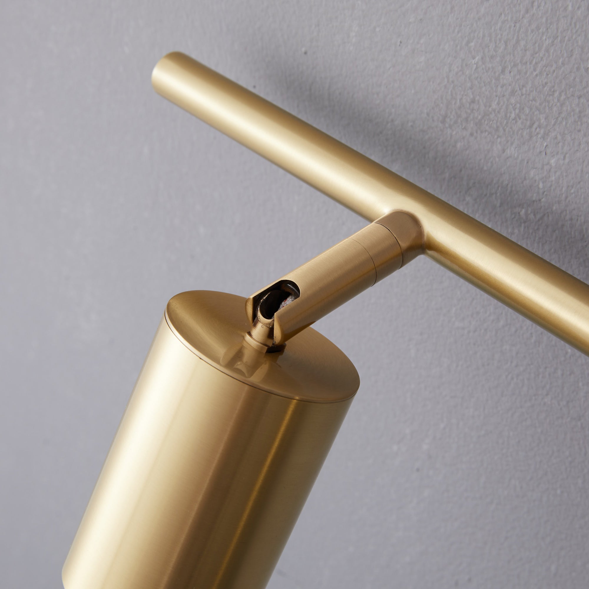 Taylor Adjustable Head Wall Lamp