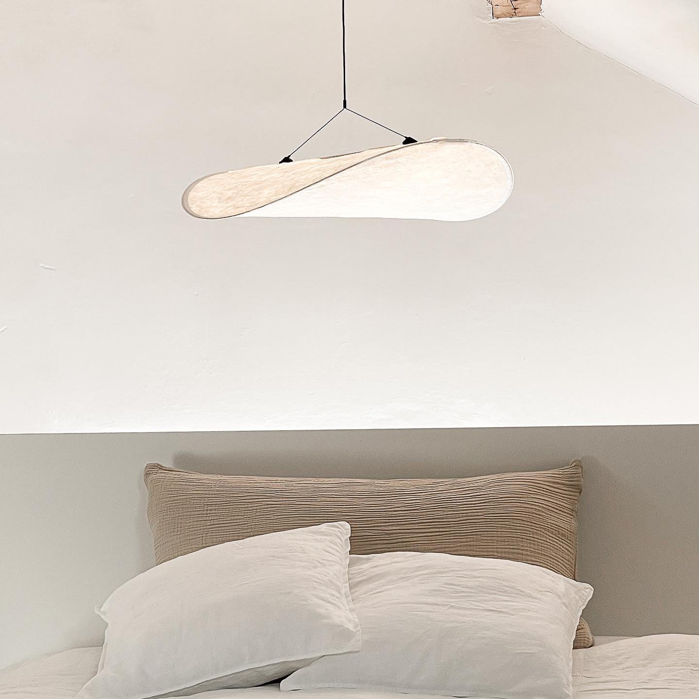 Tense Pendant Lamp