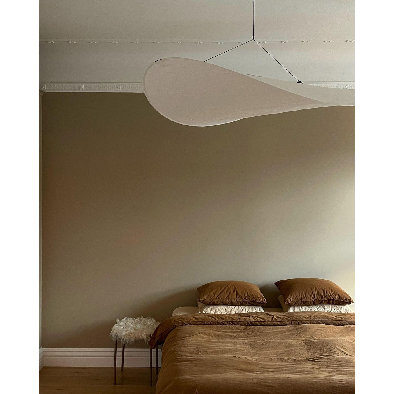 Tense Pendant Lamp