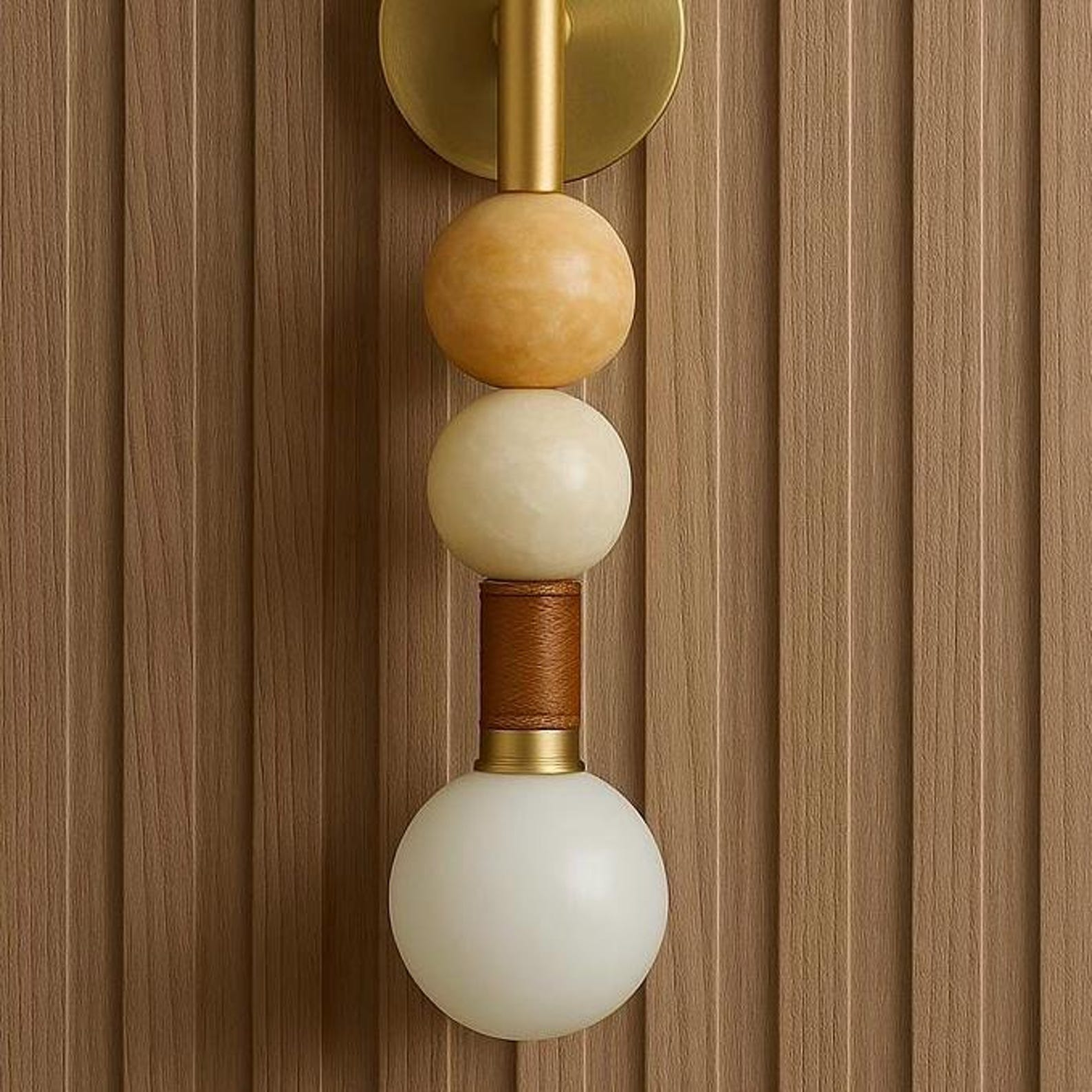 Toam Marble Wall Lamp