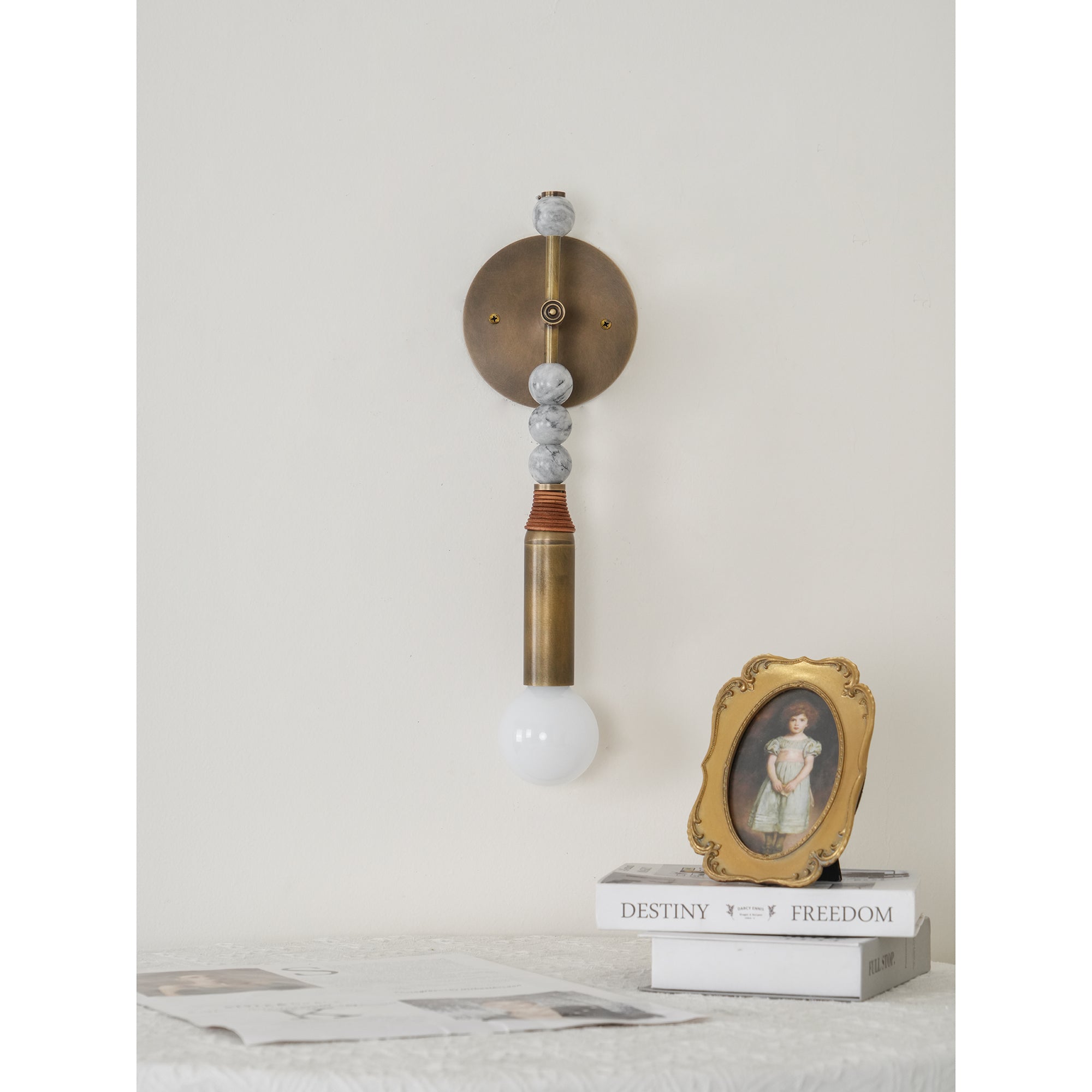 Toam Wall Lamp