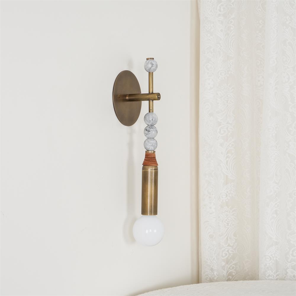 Toam Wall Lamp