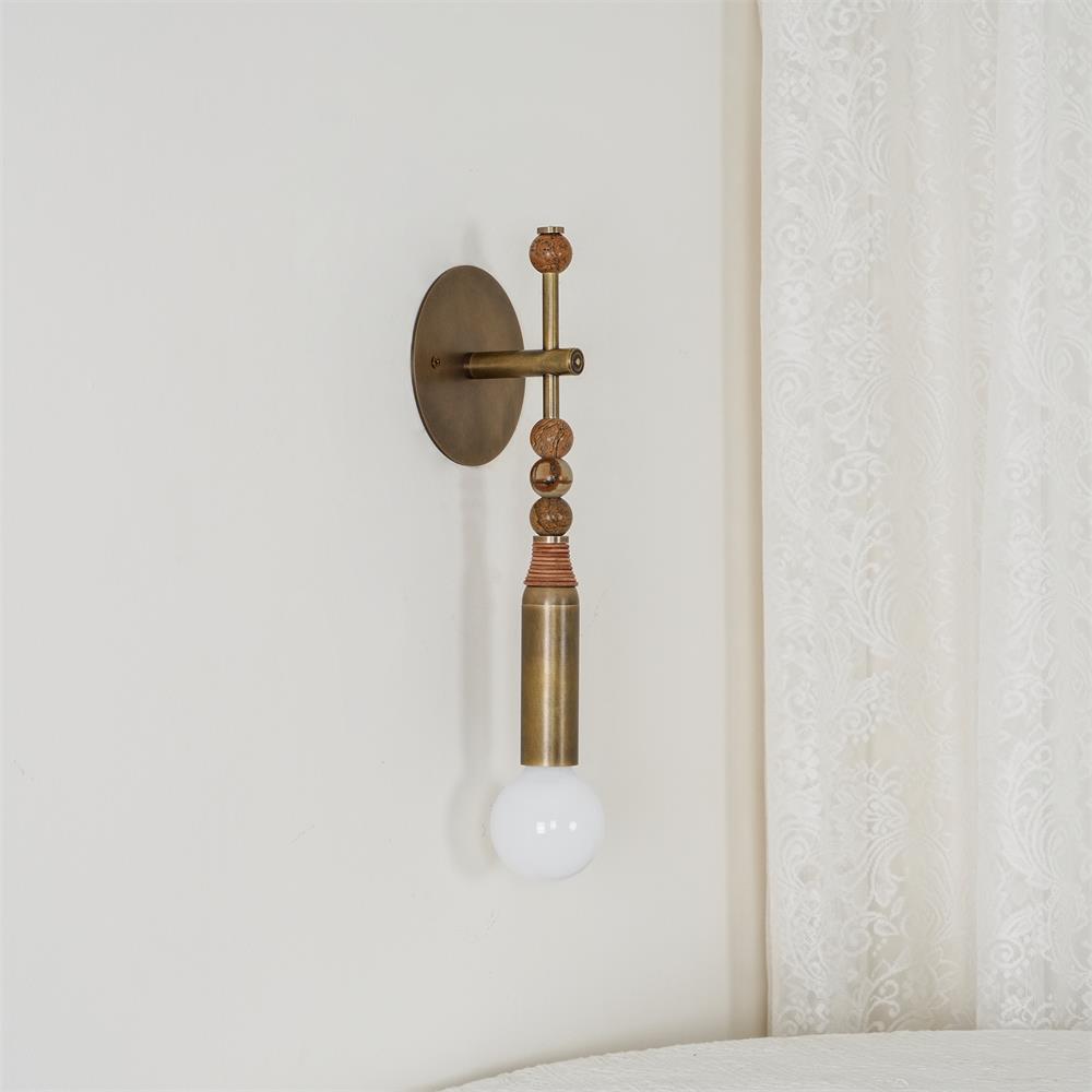 Toam Wall Lamp