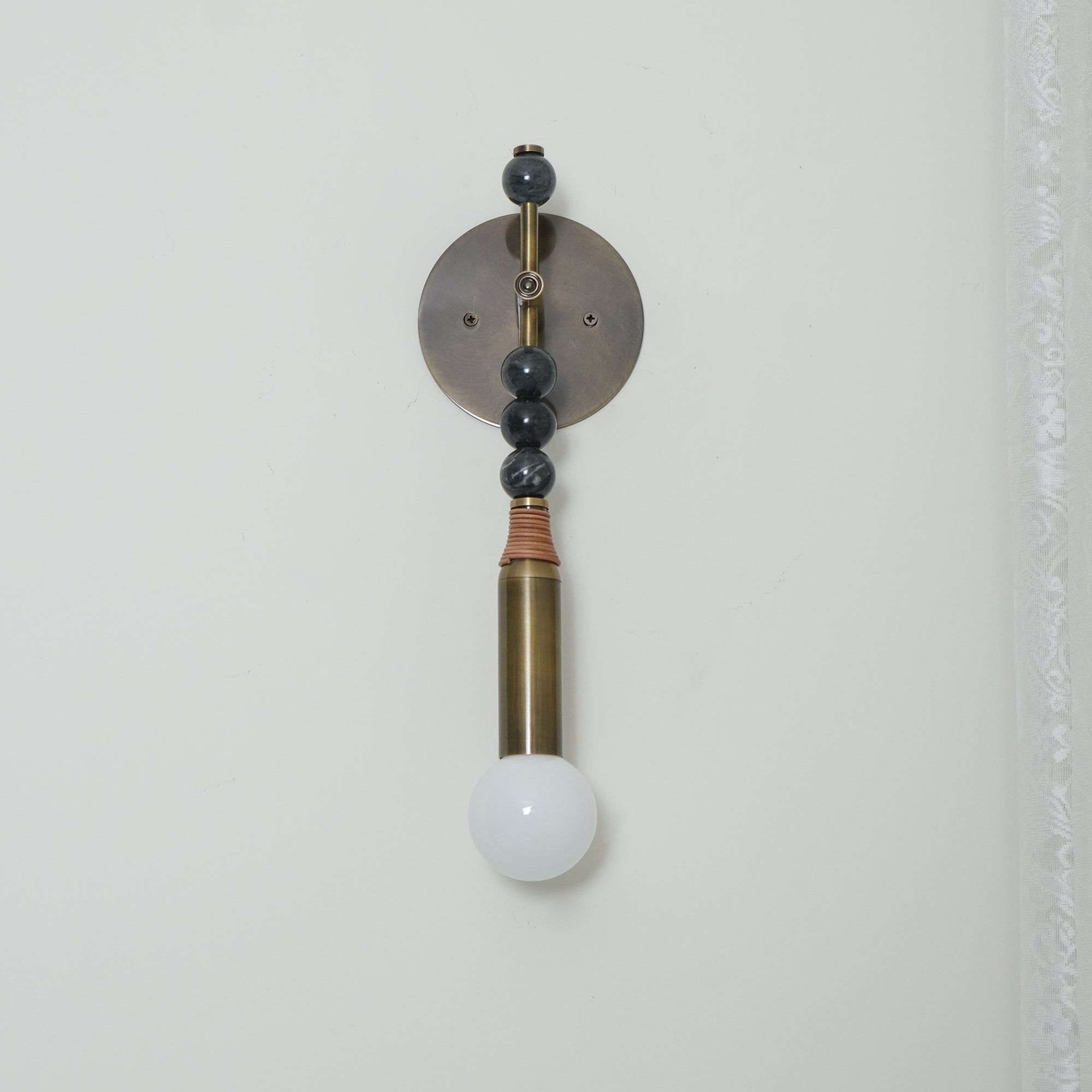 Toam Wall Lamp