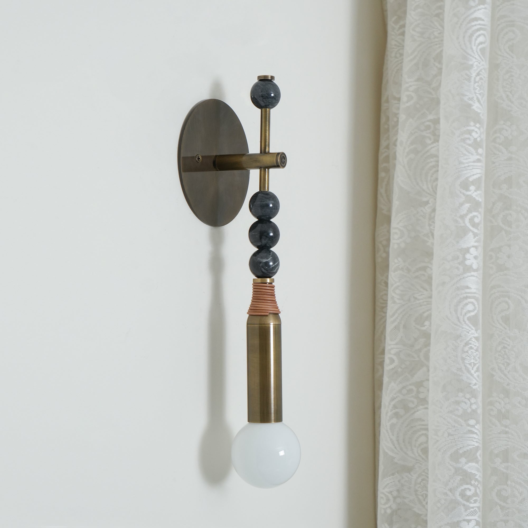 Toam Wall Lamp