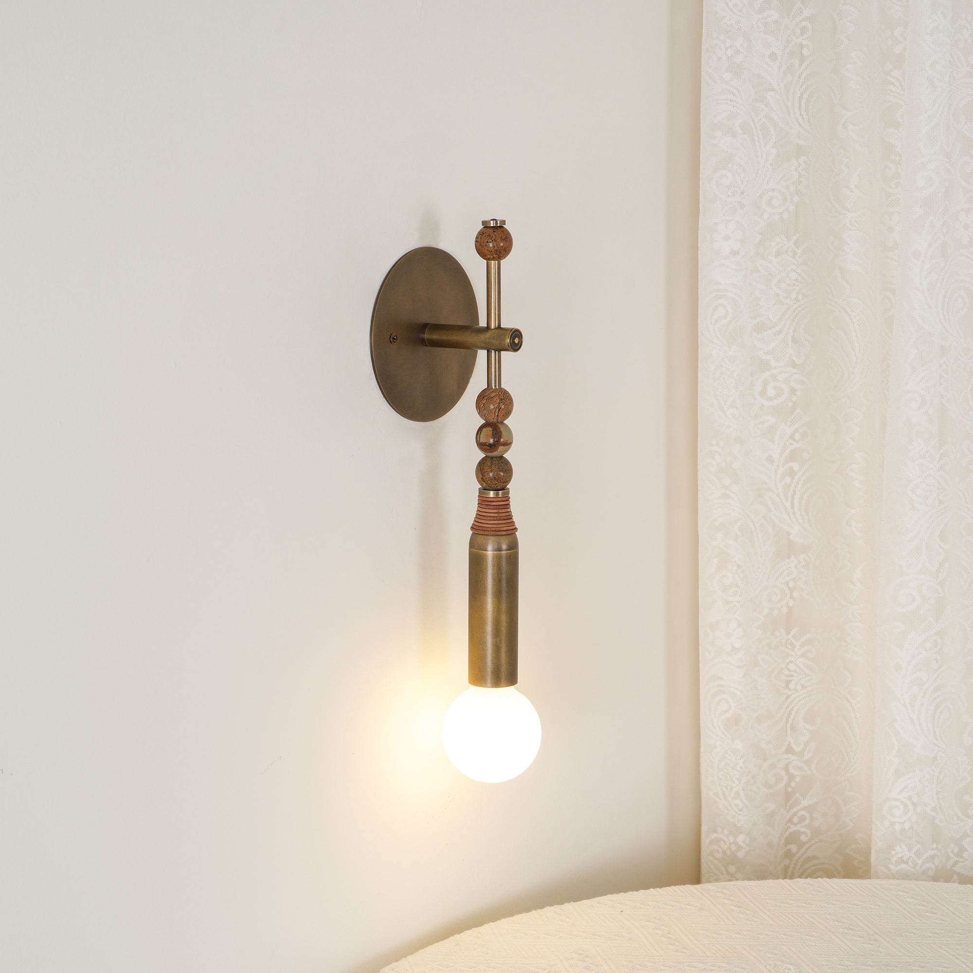 Toam Wall Lamp