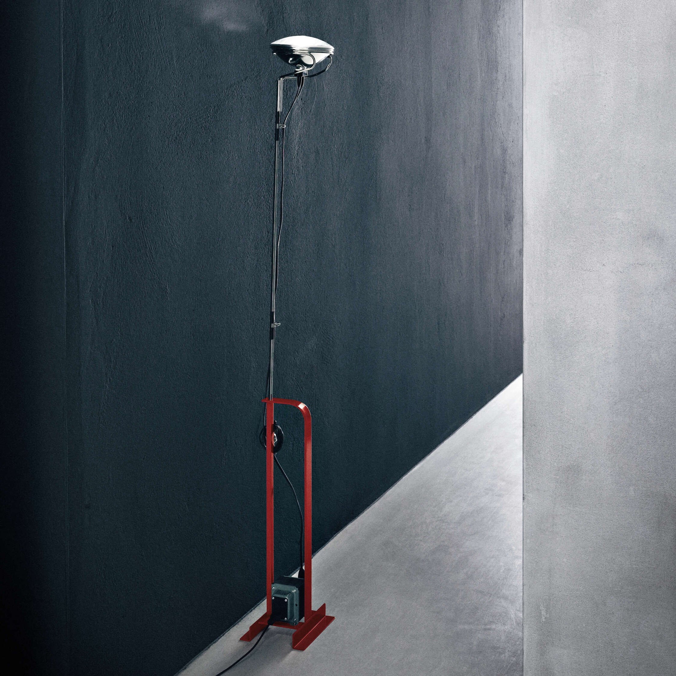 Toio Floor Lamp