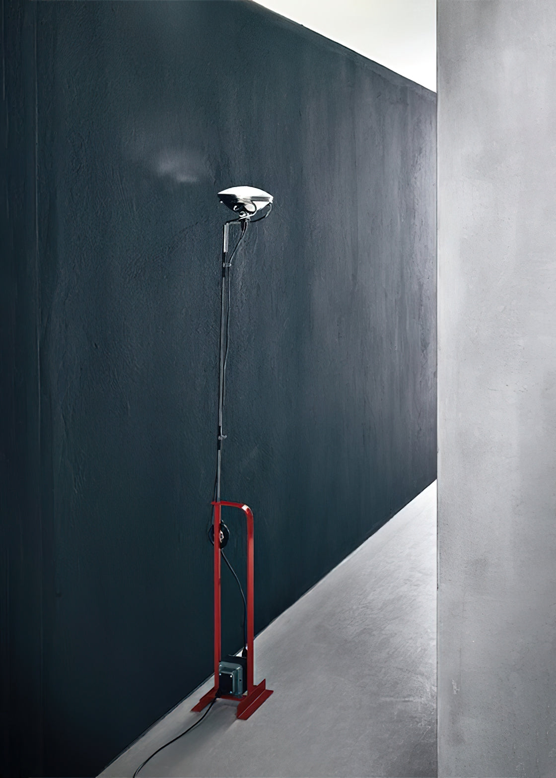 Toio Floor Lamp