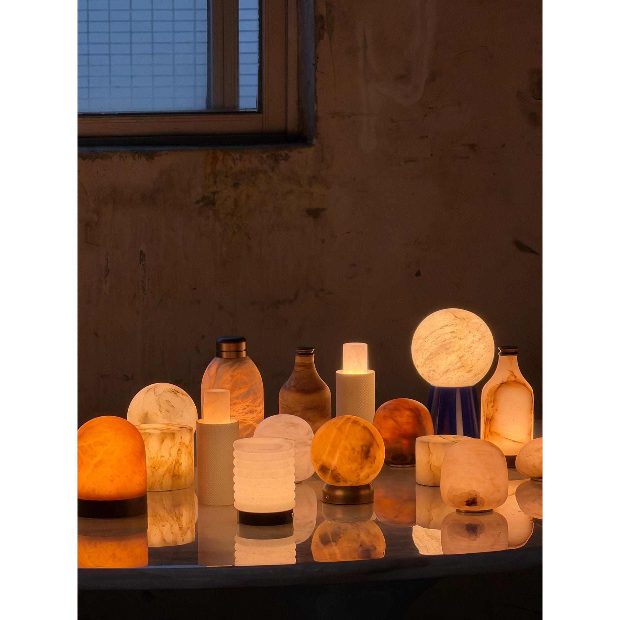 Trevi Table Lamp (Built-in Battery)