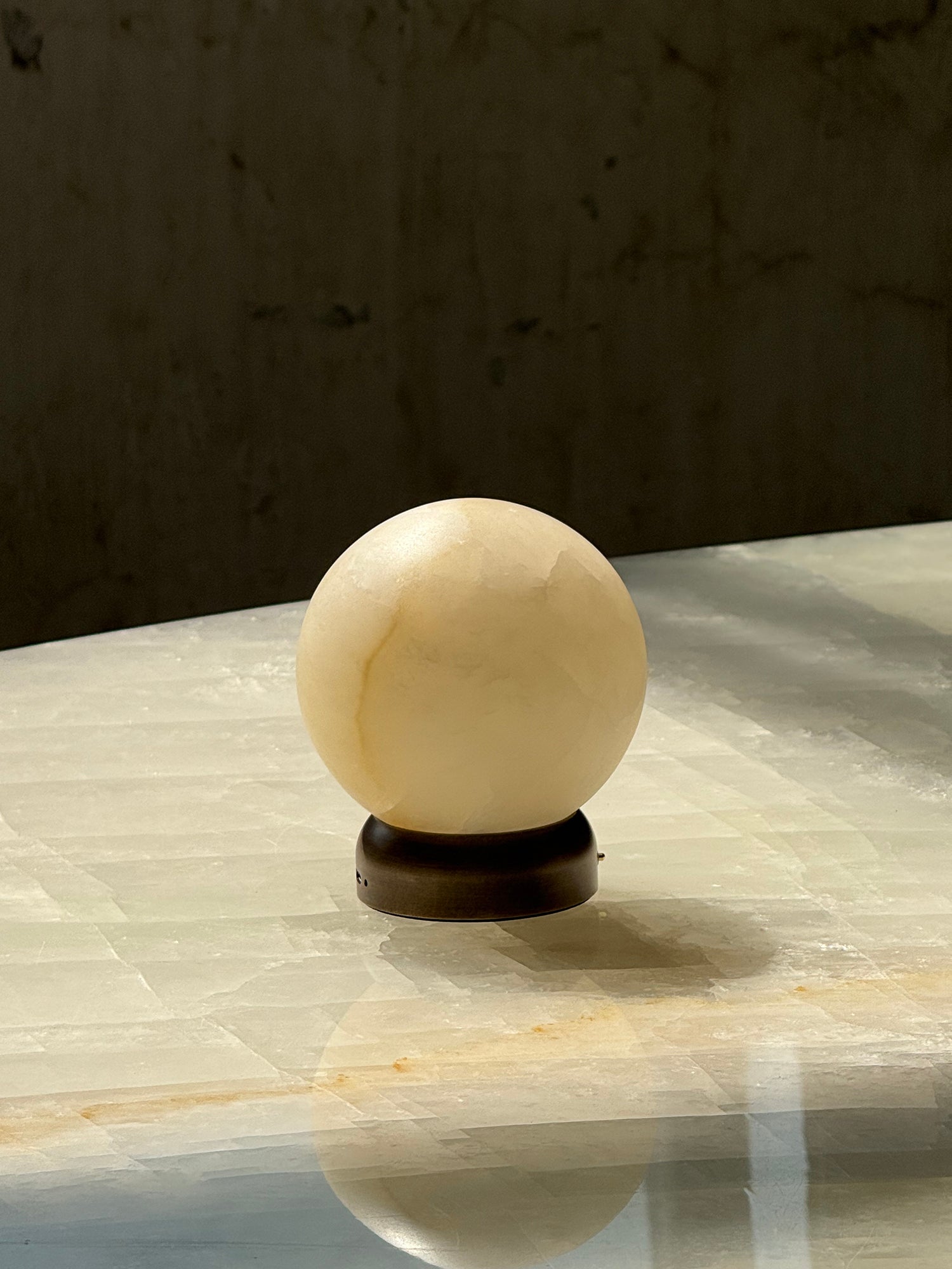 Trevi Table Lamp (Built-in Battery)