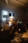 Bild in Galerie-Betrachter laden, Twiggy Floor Lamp
