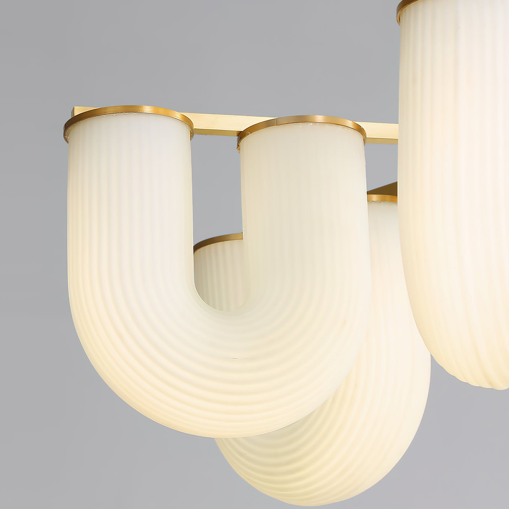 Lustre en forme de U