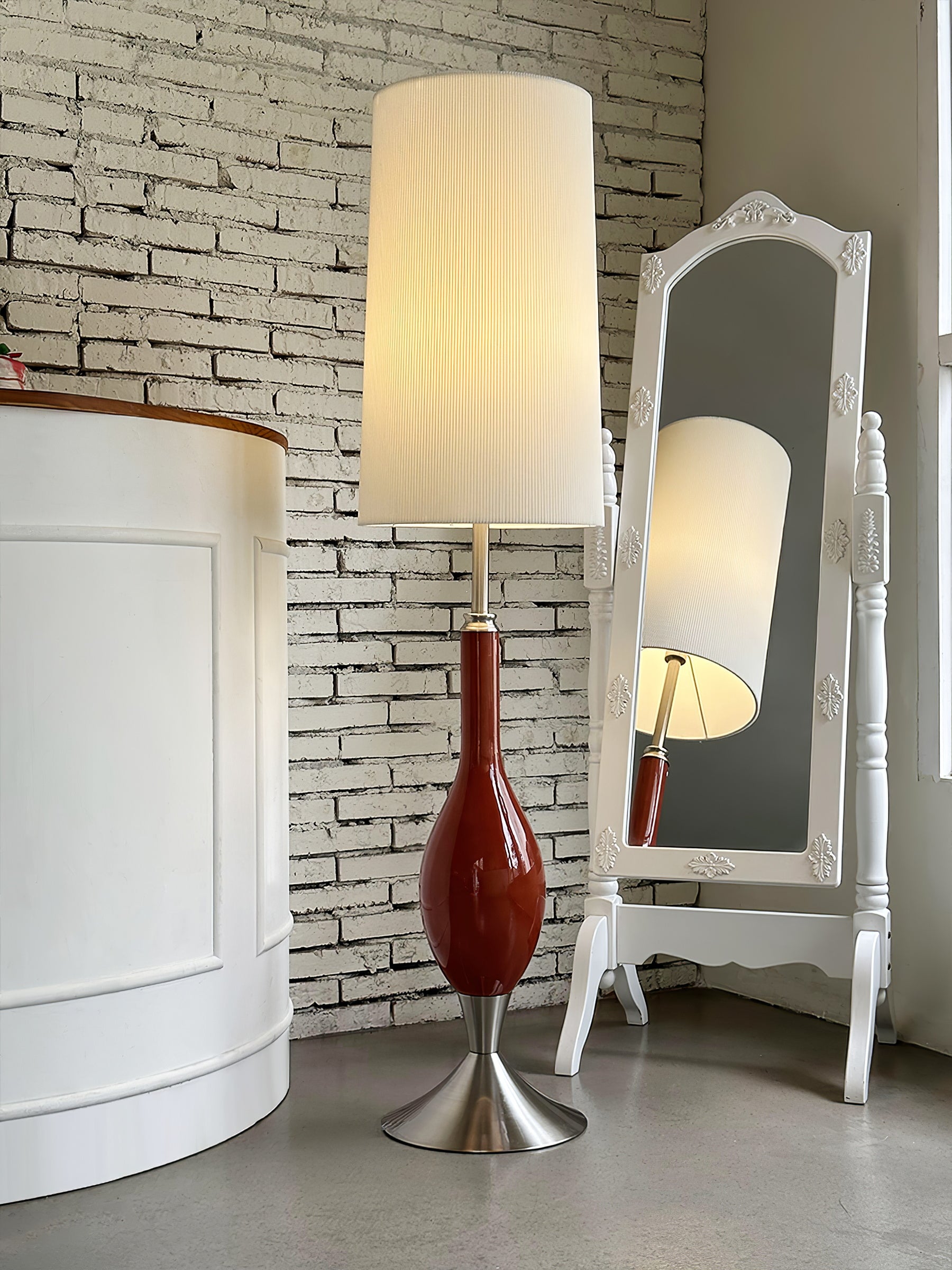 Vase Floor Lamp