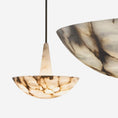 Charger l'image dans la visionneuse de la galerie, Veined Alabaster Pendant Lamp
