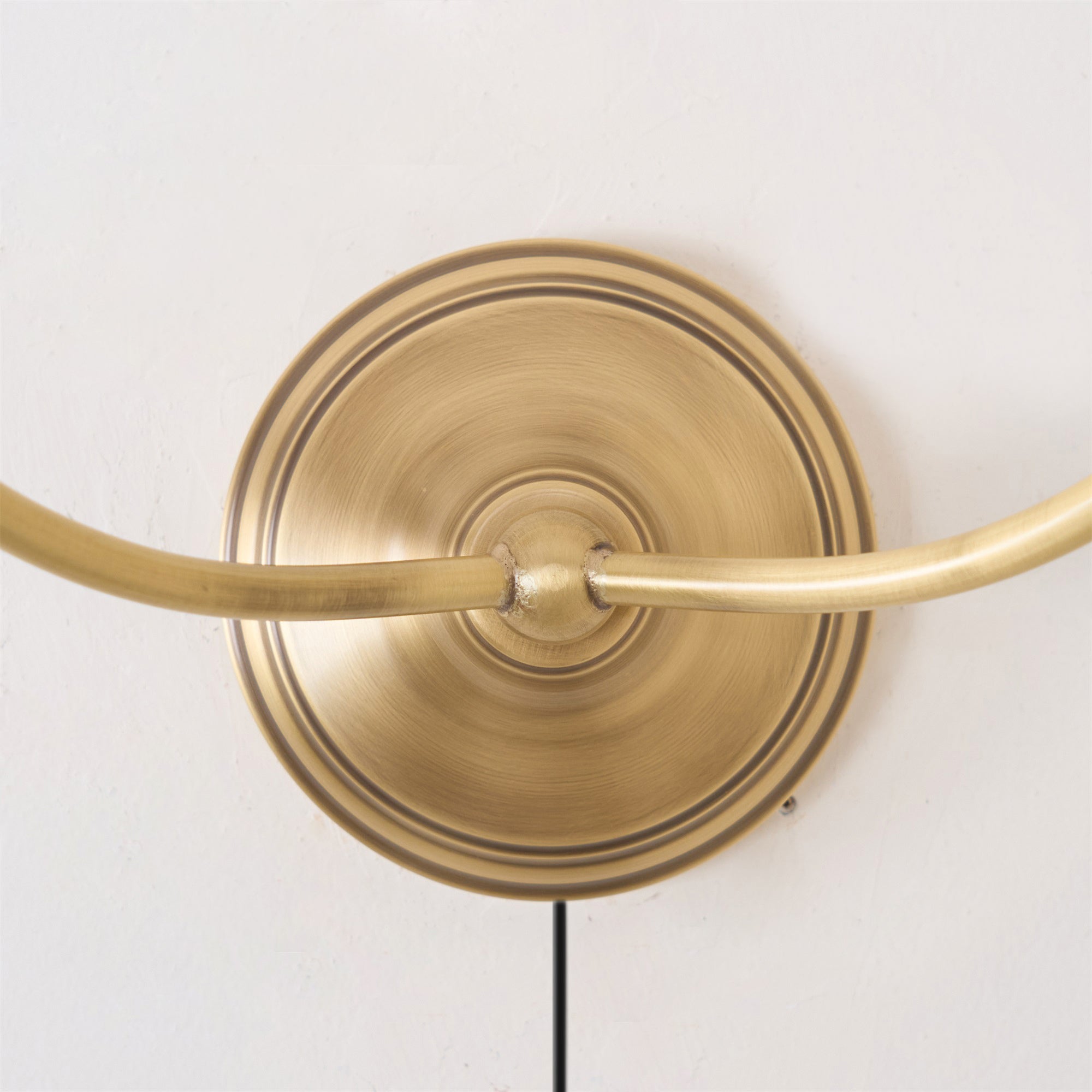 Vendome Plug-in Sconce