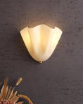 Load image into Gallery viewer, Flower Glass Wall Lamp
