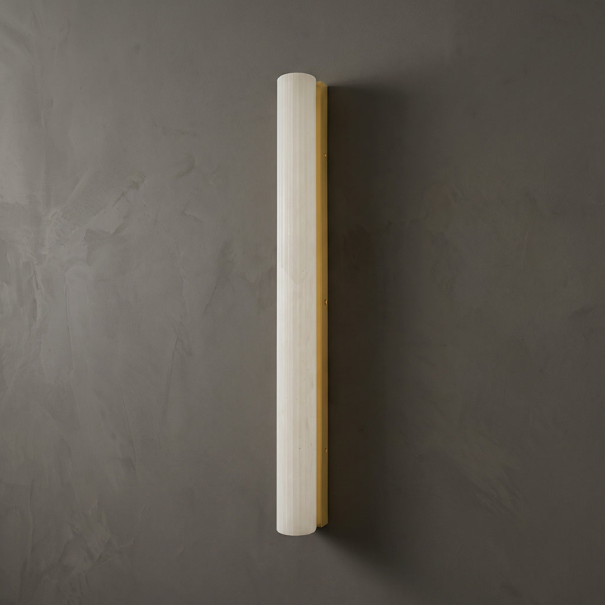 Vertical Alabaster Roller Wandlamp