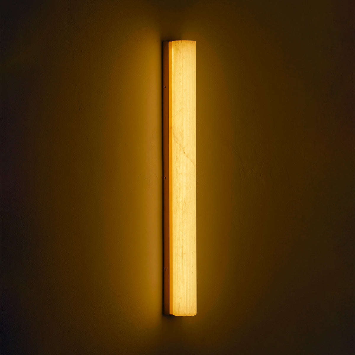 Vertical Alabaster Roller Wandlamp