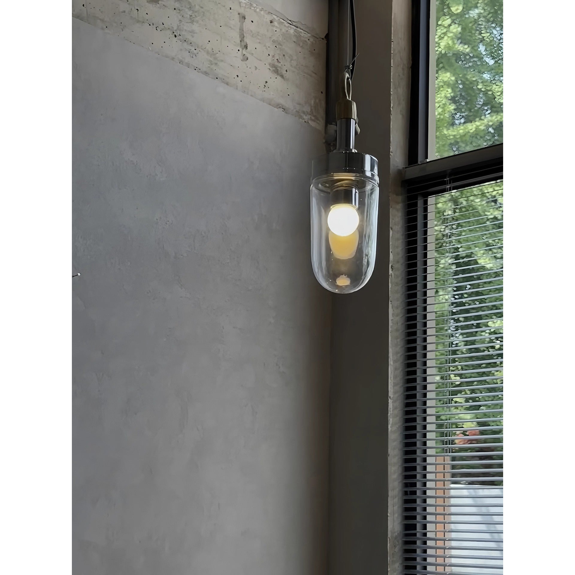 Well Glass Pendant Lamp