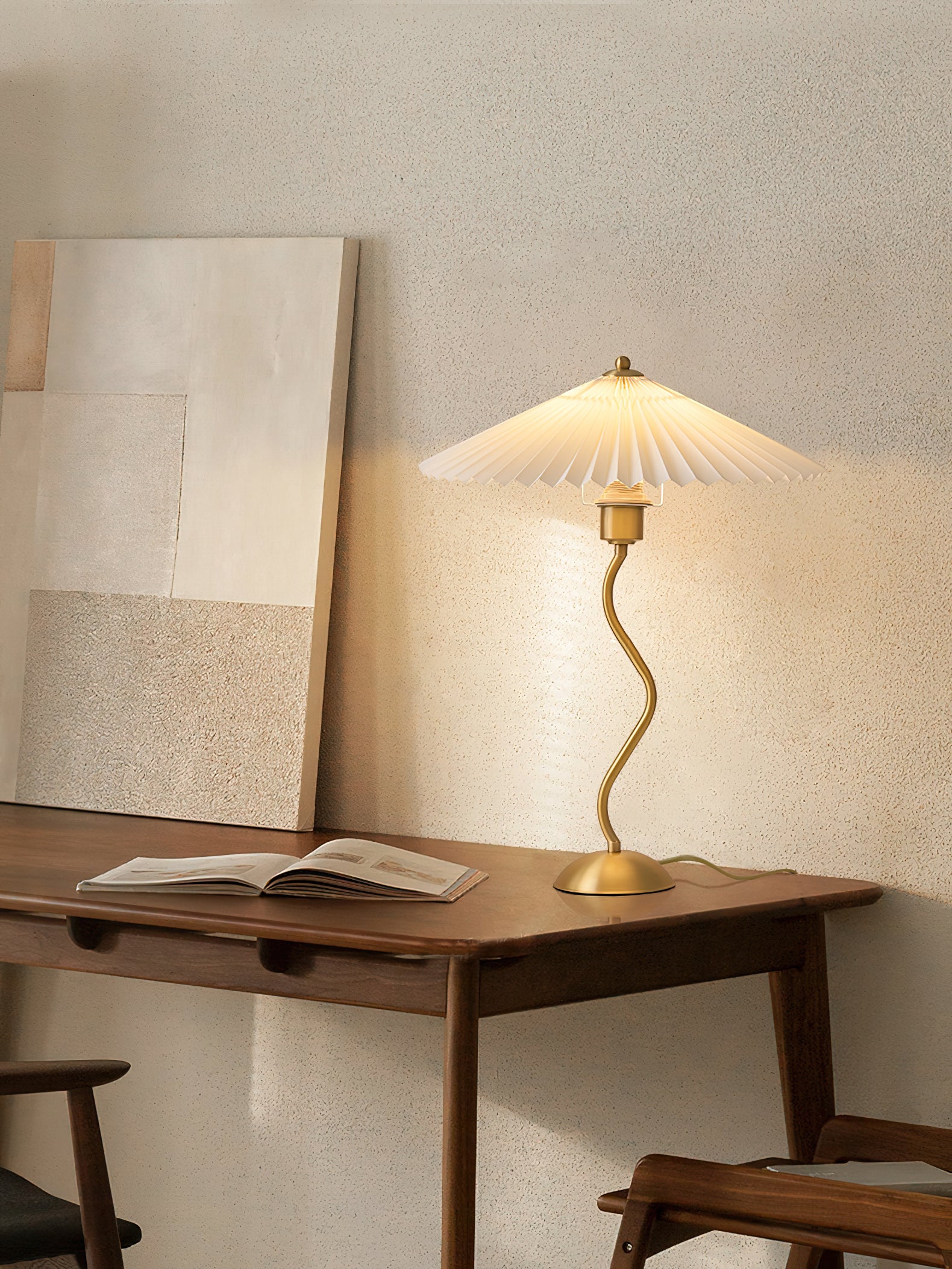 Willow Wavy Table Lamp