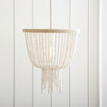 Bild in Galerie-Betrachter laden, Wood Beaded Teen Chandelier
