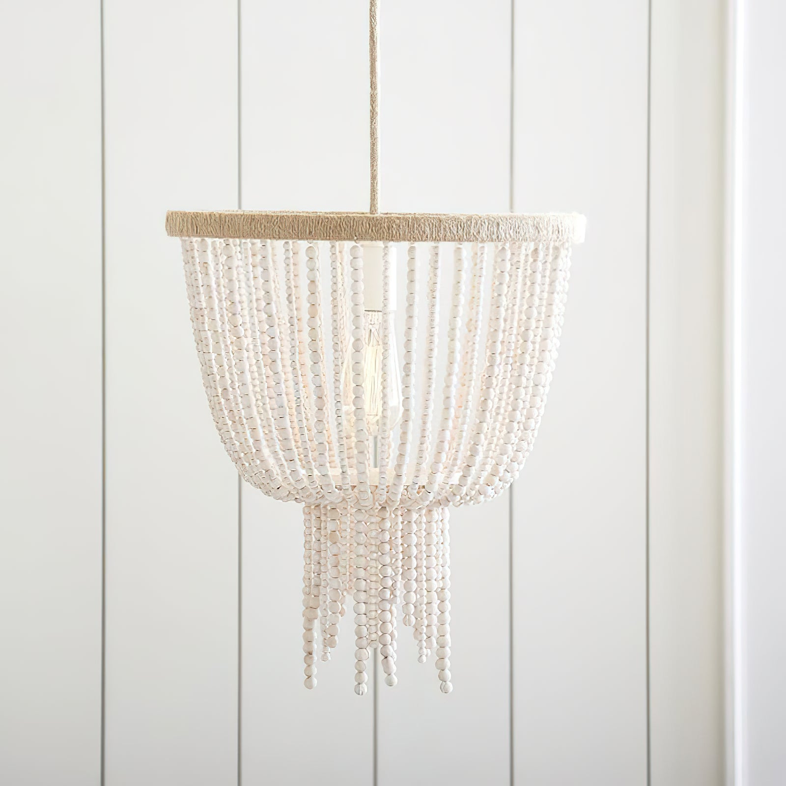 Lustre en perles de bois pour adolescents