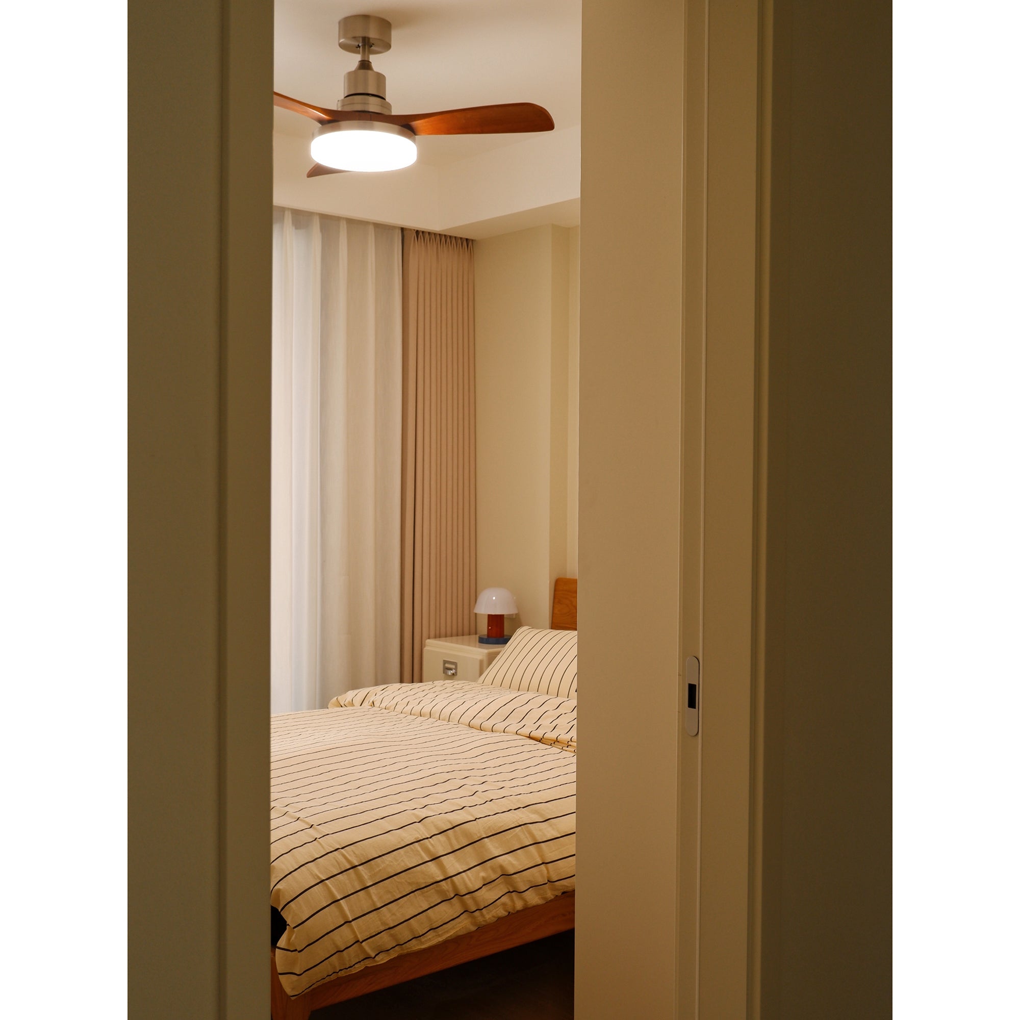 Zephyr Wooden Fan Ceiling Light