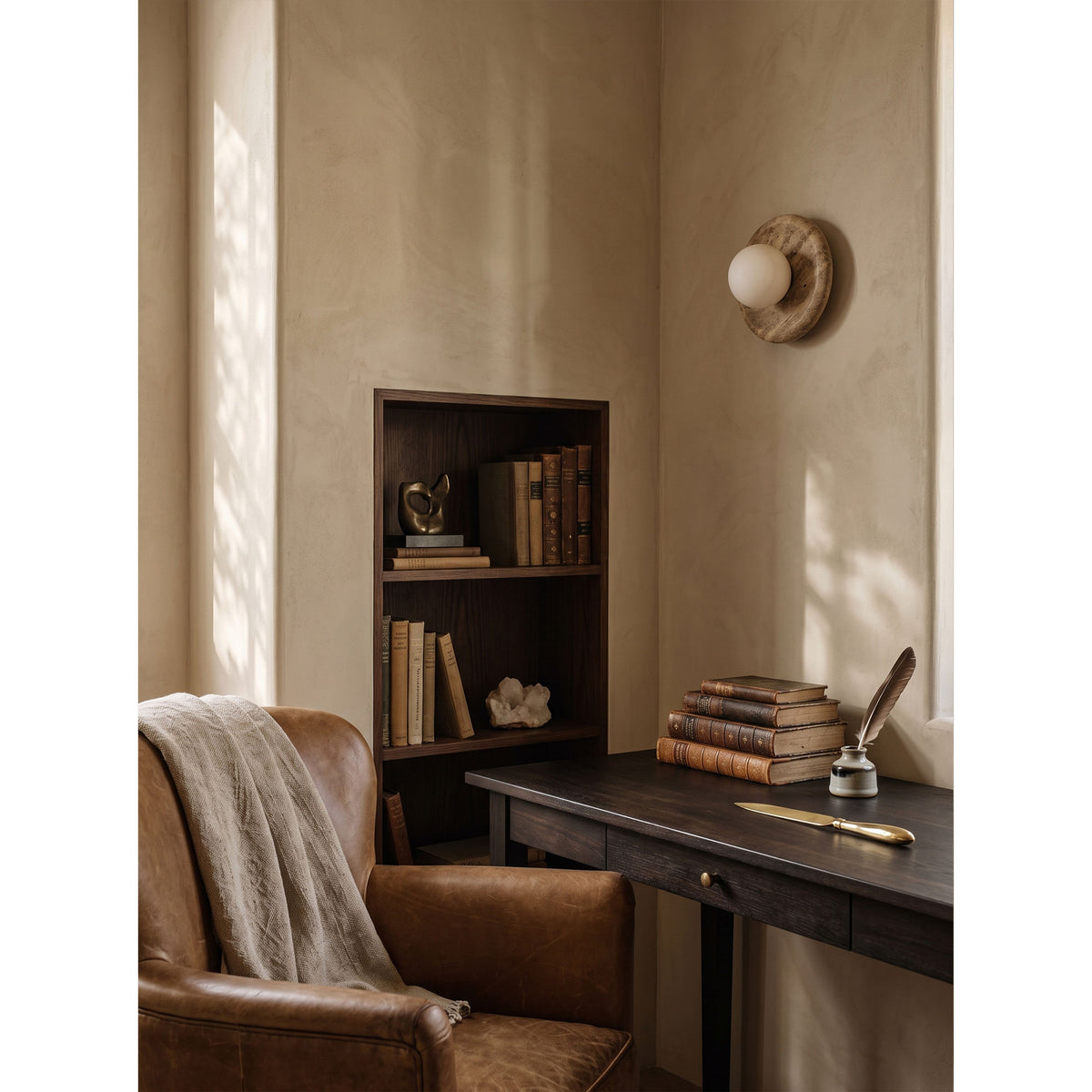 Apricity Travertin-Wandleuchte