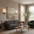 Charger l'image dans la visionneuse de la galerie, Lampe Murale Cromwell Glass
