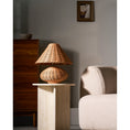 Bild in Galerie-Betrachter laden, Palmetto Table Lamp
