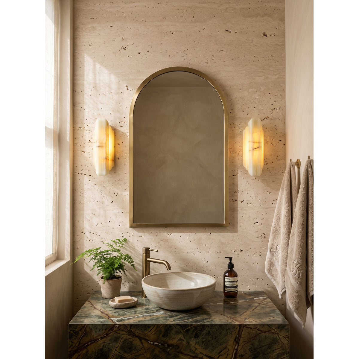 مصباح الحائط Jewel Onyx