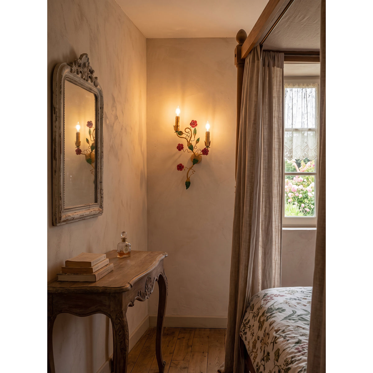 Mechini Wall Lamp