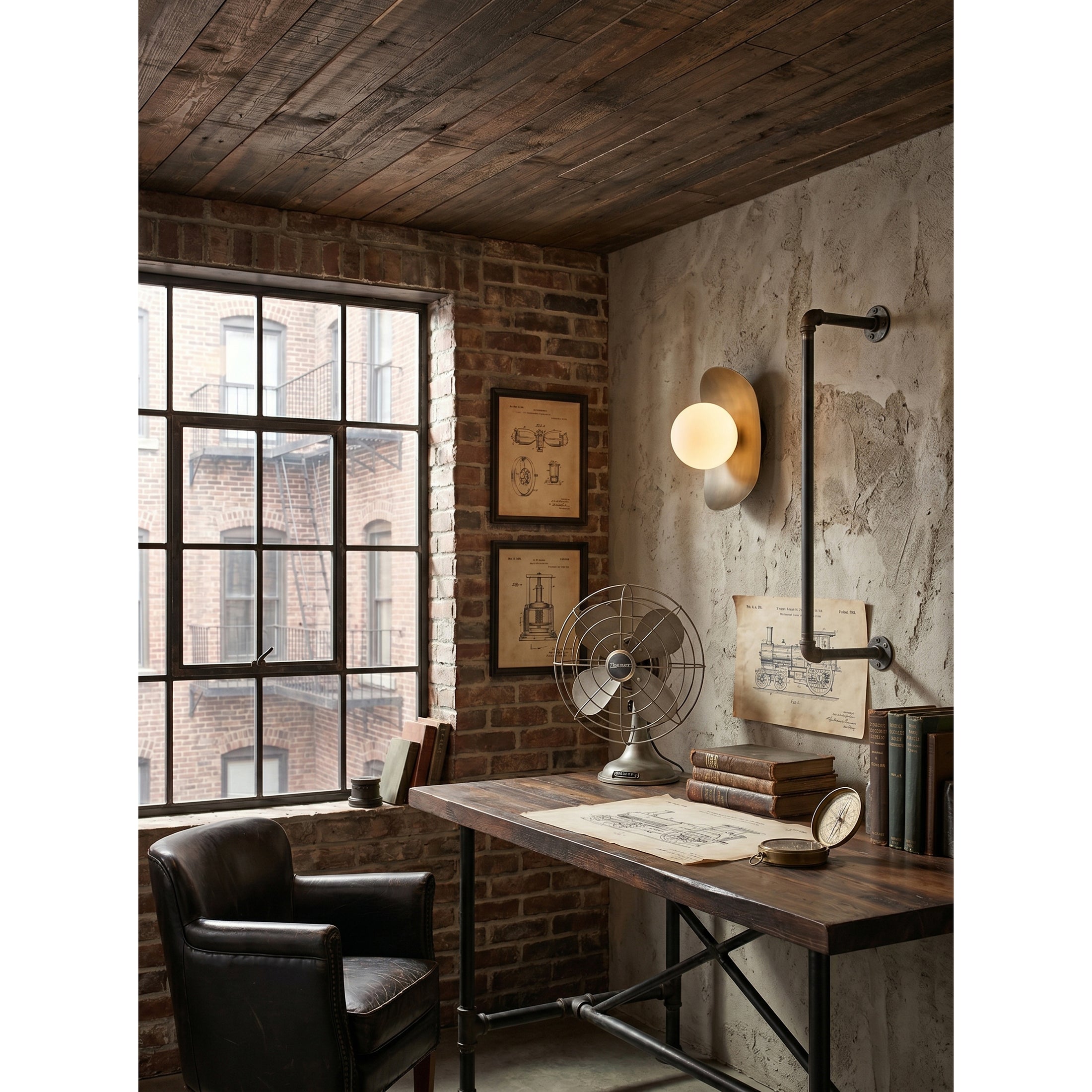 Nouvel Wall Lamp