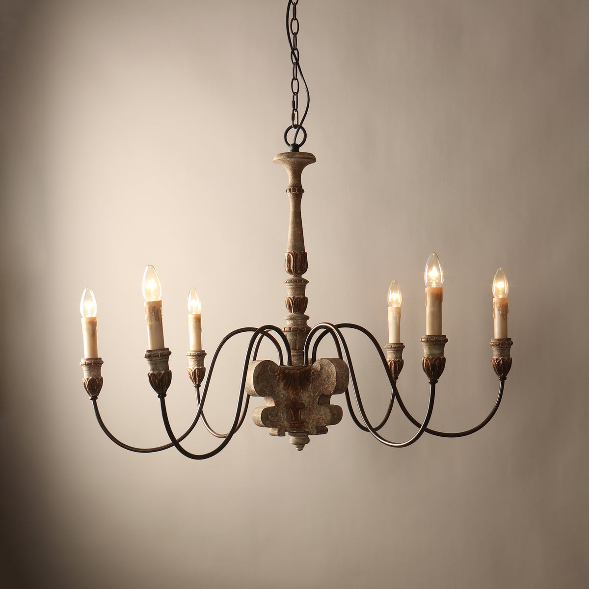 Geovanna Chandelier