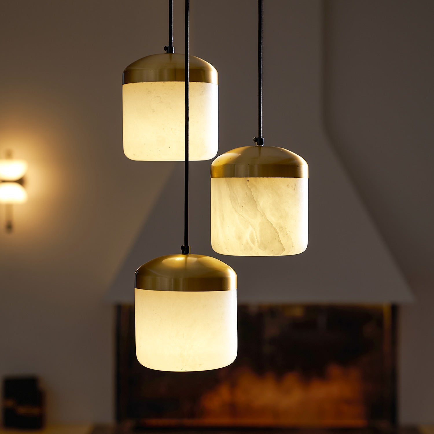 Asta Alabaster Pendant Lamp