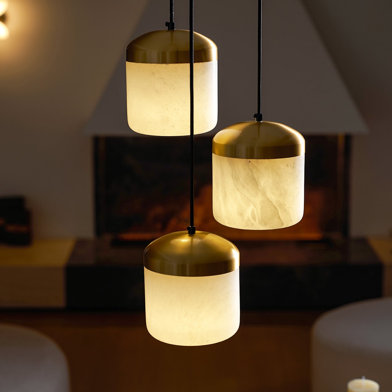 Asta Alabaster Pendant Lamp