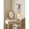 Charger l'image dans la visionneuse de la galerie, Floral Vine-Shaped Wall Sconce
