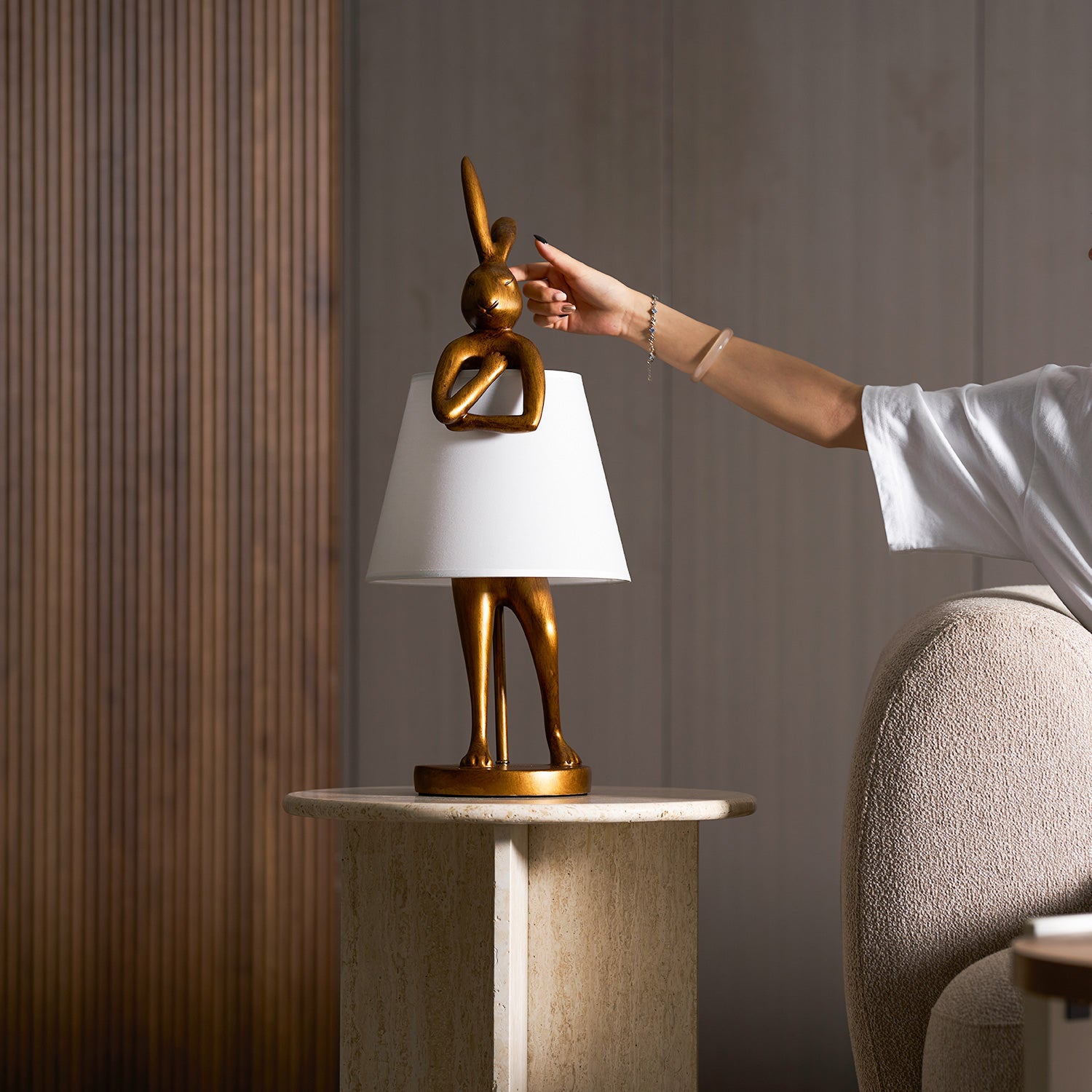 Chester Rabbit Table Lamp