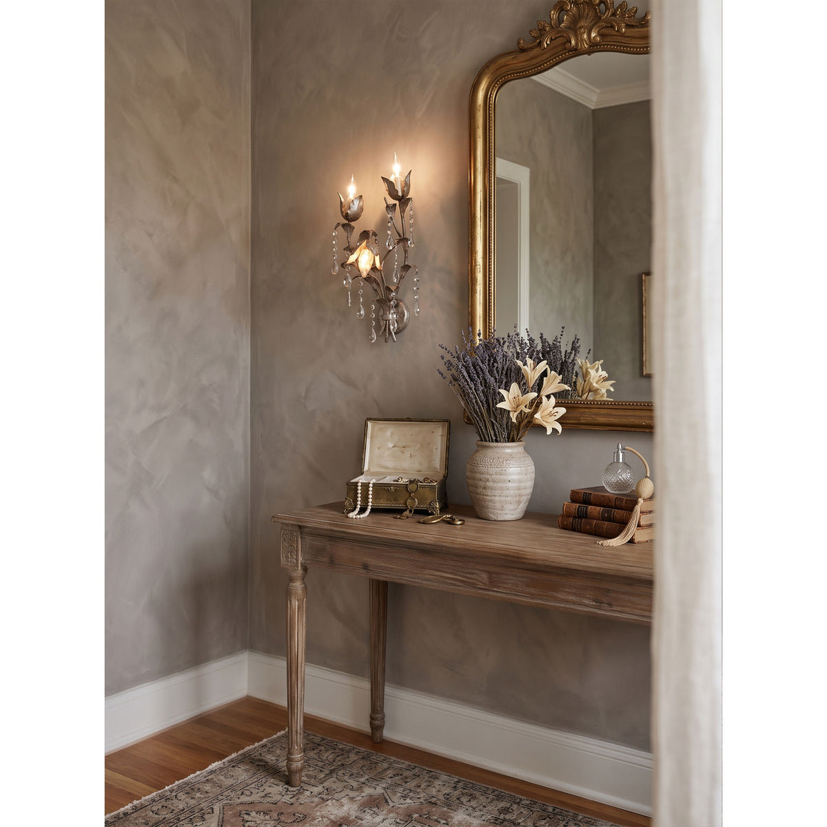 Viticcio Wall Lamp