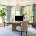 Bild in Galerie-Betrachter laden, White Multi-Stick Chandelier
