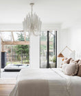 Bild in Galerie-Betrachter laden, White Multi-Stick Chandelier
